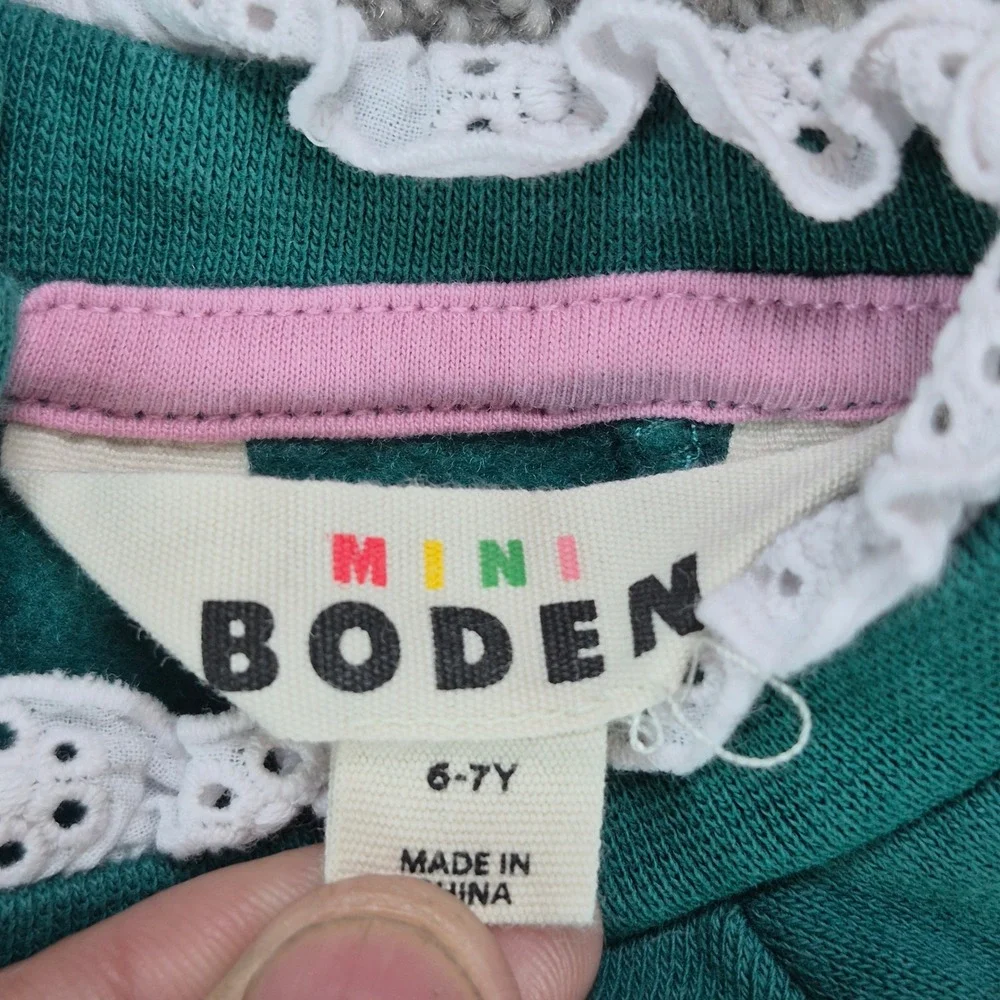 Mini Boden Sweatshirt Girls 6-7Y Green  Embroidered Animals Flora Cute